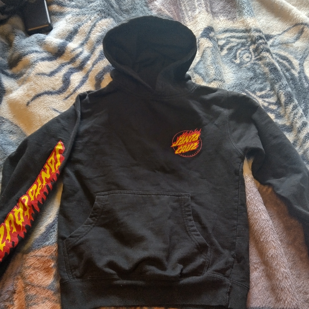 Santa Cruz hoodie!! Boys medium..Great Shape!!!